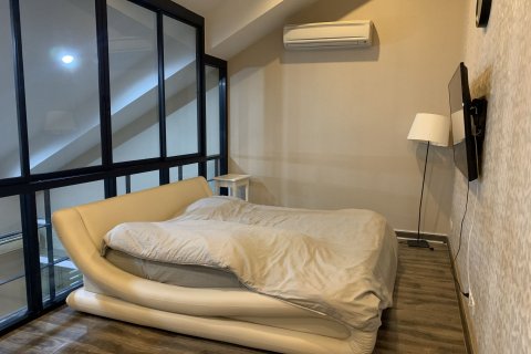Condo à Lat Phrao, Bangkok, Thaïlande, 2 chambres  № 141535