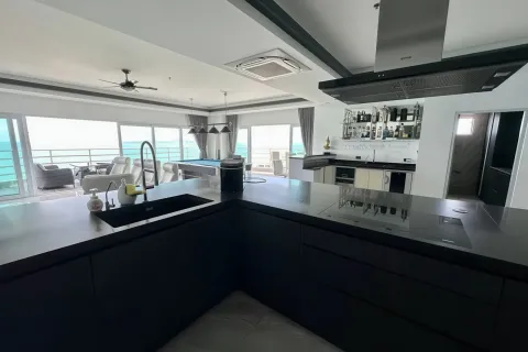 Apartment in Pattaya, Thailand 3 bedrooms № 80232 - photo 7