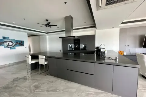 Apartment in Pattaya, Thailand 3 bedrooms № 80232 - photo 10