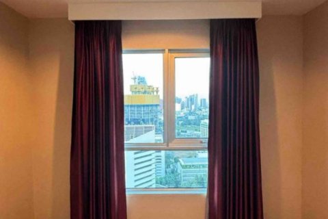 Кондоминиум с 2 спальнями в Хуай Кванге, Бангкок, Таиланд № 132721 - фото 10