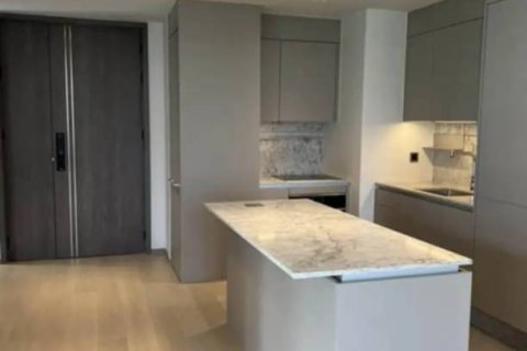 Condo in Pathum Wan, Bangkok, Thailand, 2 bedrooms  № 123760 - photo 4