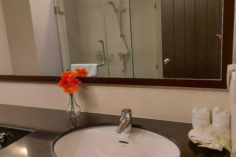 Condo in Bang Rak, Bangkok, Thailand, 4 bedrooms  № 123828 - photo 29