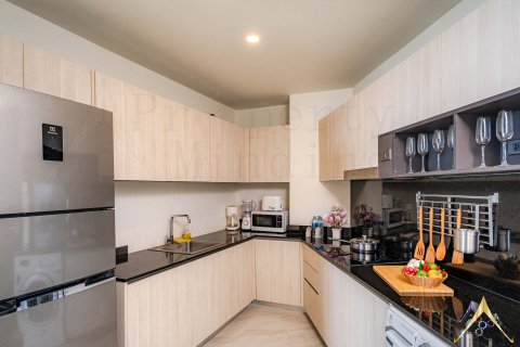 Condo in Kathu, Thailand, 2 bedrooms  № 141751 - photo 2