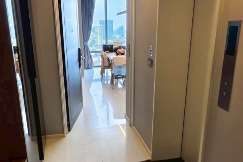 Studio dans le Condo à Sathon, Bangkok, Thaïlande  № 141749