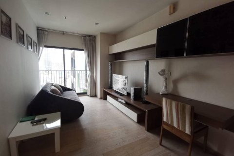 Студия в кондо в Клонг Тоэй, Бангкок, Таиланд № 141845 - фото 2