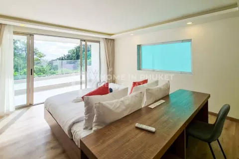 House in Kata, Thailand 3 bedrooms № 131161 - photo 9