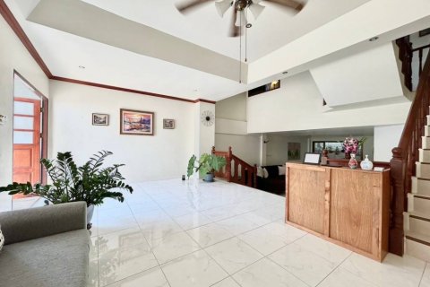 Townhouse in Hua Hin, Thailand 3 bedrooms № 86466 - photo 10