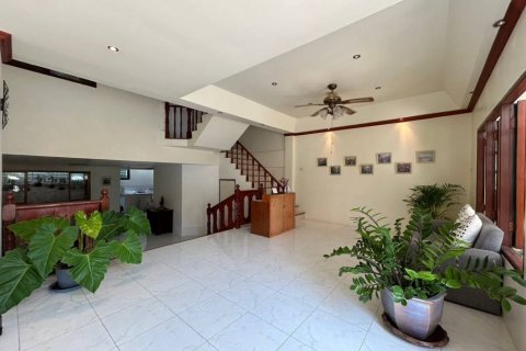Townhouse in Hua Hin, Thailand 3 bedrooms № 86466 - photo 7