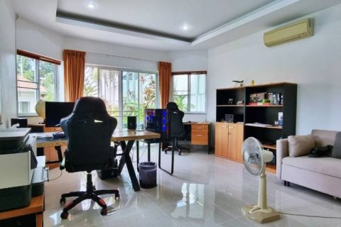 Villa in Bang Sare, Thailand 5 bedrooms № 86461 - photo 9