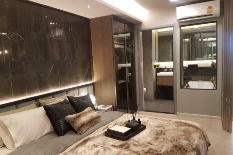 Condo in Bangkok, Thailand, 1 bedroom  № 86463 - photo 10