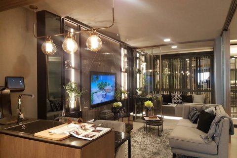 Condo in Bangkok, Thailand, 1 bedroom  № 86463 - photo 1
