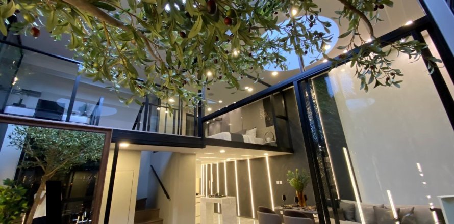 Кондоминиум с 3 спальнями в Бангкоке, Таиланд № 143057