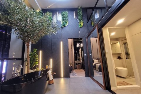 Кондоминиум с 3 спальнями в Бангкоке, Таиланд № 143057 - фото 11