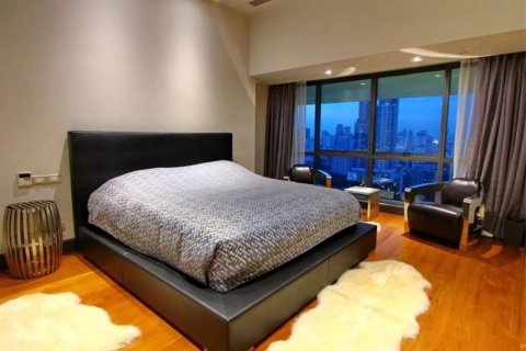 Кондоминиум с 3 спальнями в Ваттхане, Бангкок, Таиланд № 123612 - фото 3