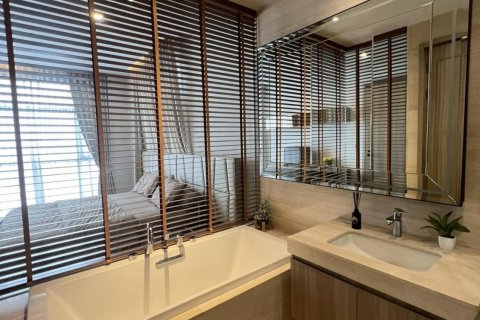 Кондоминиум с 2 спальнями в Ваттхане, Бангкок, Таиланд № 123610 - фото 13