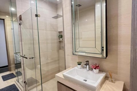 Кондоминиум с 2 спальнями в Ваттхане, Бангкок, Таиланд № 123610 - фото 14