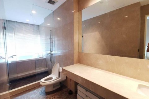 Condo à Watthana, Bangkok, Thaïlande, 3 chambres  № 123613 - photo 10