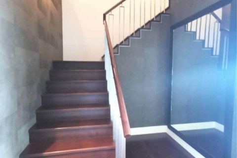 Condo à Watthana, Bangkok, Thaïlande, 3 chambres  № 123613 - photo 17