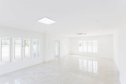 House in Chiang Rai, Thailand 4 bedrooms № 115869 - photo 10