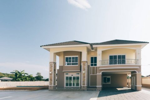 House in Chiang Rai, Thailand 4 bedrooms № 115869 - photo 2