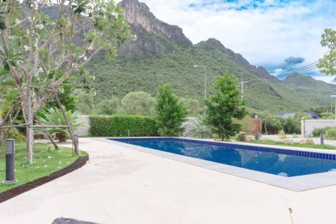 House in Sam Roi Yot, Thailand 5 bedrooms № 125831 - photo 5