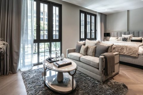 Студия в кондо в Ваттхане, Бангкок, Таиланд № 141939 - фото 1