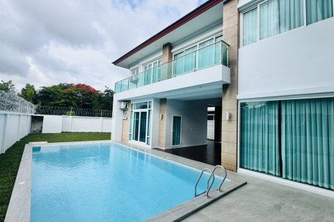 Villa à Pattaya, Thaïlande 5 chambres № 141786 - photo 23