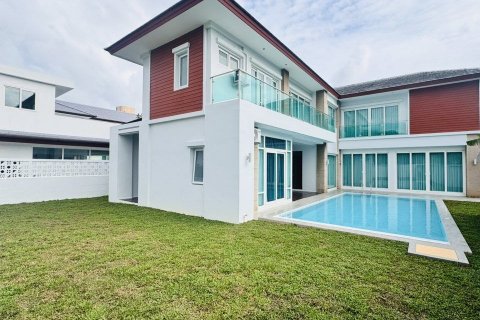 Villa à Pattaya, Thaïlande 5 chambres № 141786 - photo 30