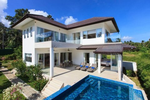 Villa in Surat Thani, Thailand 3 bedrooms № 126036 - photo 1