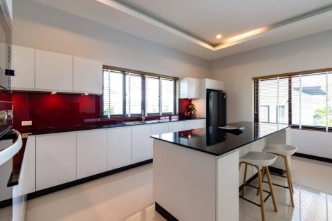 Villa in Hua Hin, Thailand 3 bedrooms № 101975 - photo 7
