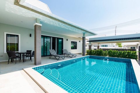 Villa in Hua Hin, Thailand 3 bedrooms № 101975 - photo 1
