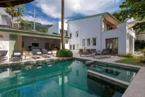 Villa in Phuket, Thailand 6 bedrooms № 107730 - photo 28