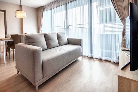 Кондоминиум с 2 спальнями в Бангне, Бангкок, Таиланд № 85875 - фото 2