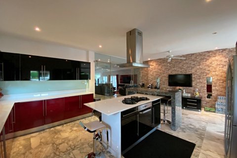 House in Hua Hin, Thailand 3 bedrooms № 125595 - photo 14