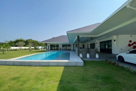 House in Hua Hin, Thailand 4 bedrooms № 125173 - photo 3