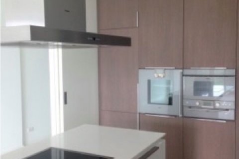 Кондоминиум с 3 спальнями в Патхум Ван, Бангкок, Таиланд № 126357 - фото 4