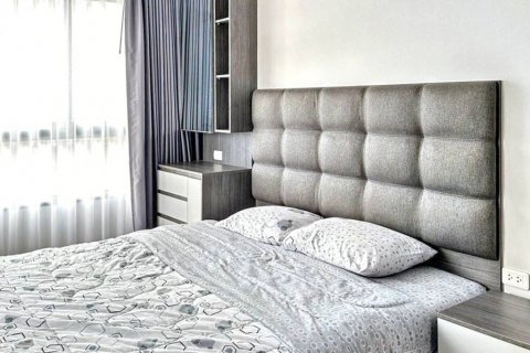 Кондоминиум с 2 спальнями в Хуай Кванге, Бангкок, Таиланд № 132837 - фото 9