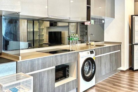 Кондоминиум с 2 спальнями в Хуай Кванге, Бангкок, Таиланд № 132837 - фото 4