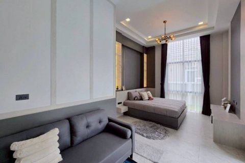Villa in Bang Lamung, Thailand 3 bedrooms № 132841 - photo 7