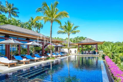 House in Kamala, Thailand 6 bedrooms № 131053 - photo 1