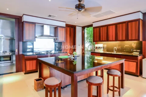 House in Kamala, Thailand 6 bedrooms № 131053 - photo 4