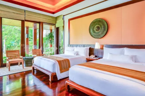 House in Kamala, Thailand 6 bedrooms № 131053 - photo 13