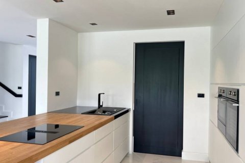 Вилла в Банг Ламунге, Таиланд с 5 спальнями  № 116172 - фото 4