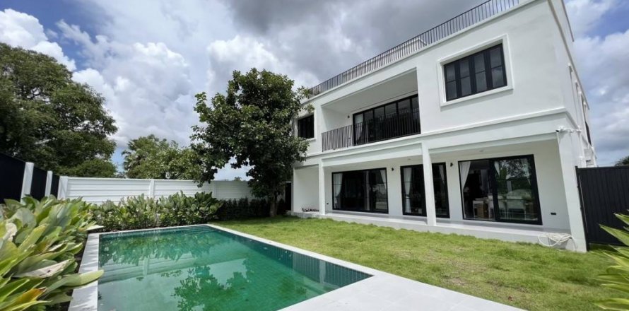 Вилла в Банг Ламунге, Таиланд с 5 спальнями  № 116172