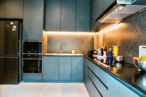 House in Bang Kaeo, Thailand 4 bedrooms № 104774 - photo 5