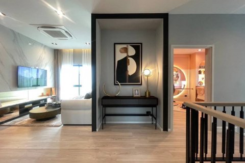 House in Bang Kaeo, Thailand 4 bedrooms № 104774 - photo 9