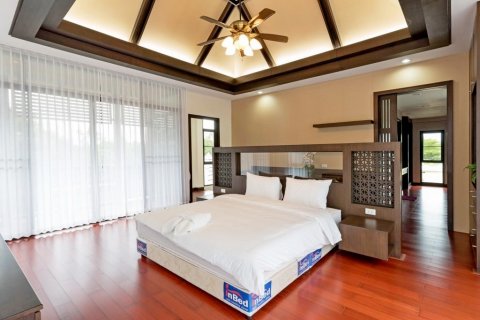 House in Pattaya, Thailand 4 bedrooms № 8616 - photo 21