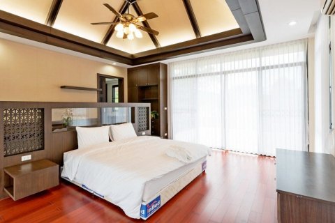 House in Pattaya, Thailand 4 bedrooms № 8616 - photo 20