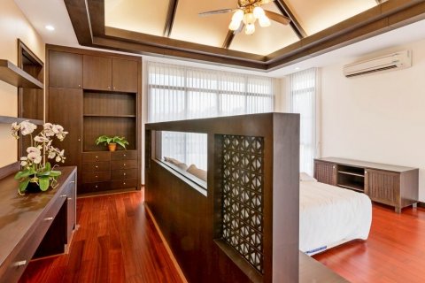House in Pattaya, Thailand 4 bedrooms № 8616 - photo 24
