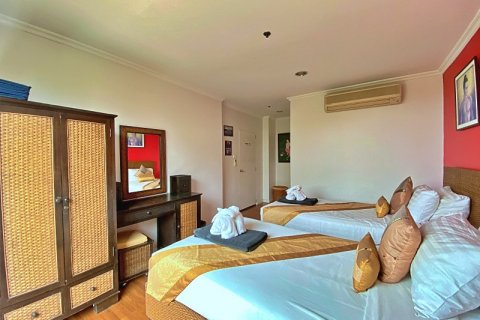 Condo in Hua Hin, Thailand, 2 bedrooms  № 125143 - photo 9